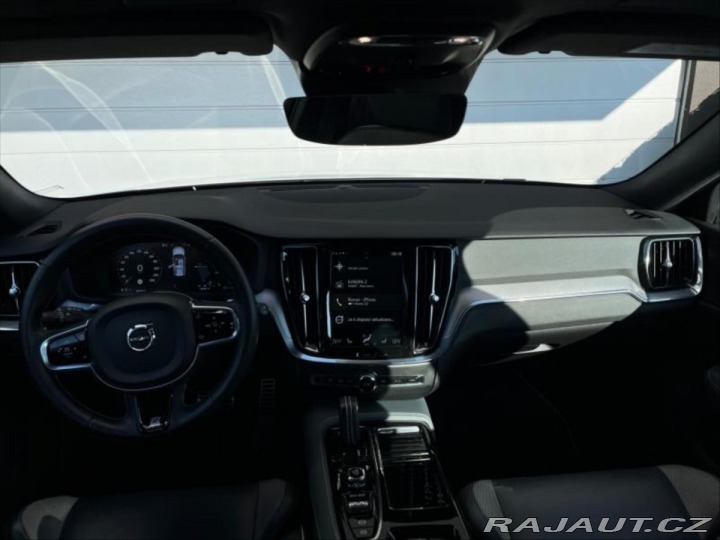 Volvo V60 2,0 T6 4x4 TwinEngine R 2020