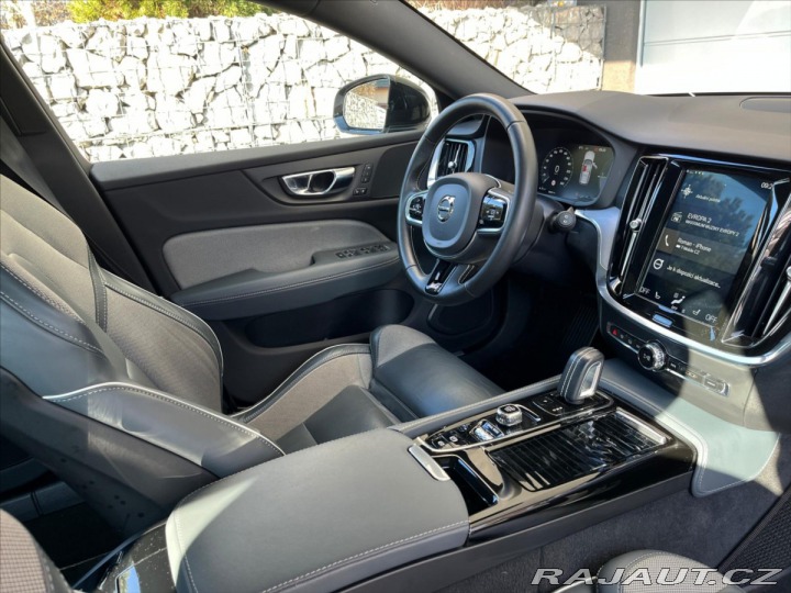 Volvo V60 2,0 T6 4x4 TwinEngine R 2020