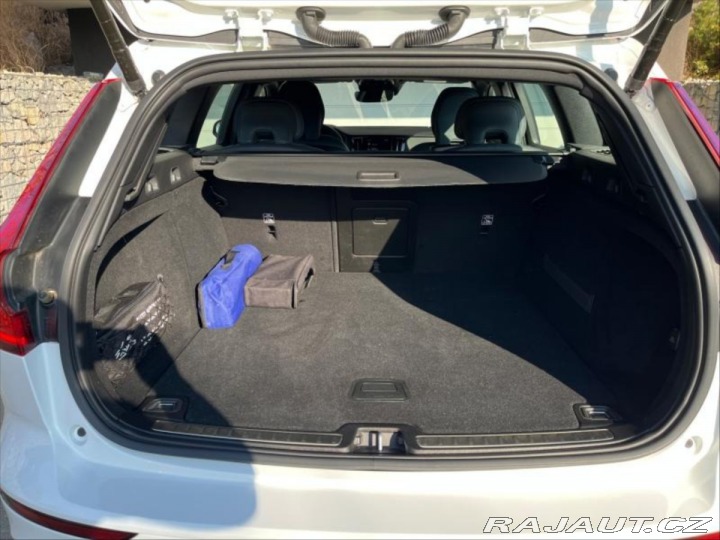 Volvo V60 2,0   T6 4x4 TwinEngine R 2020