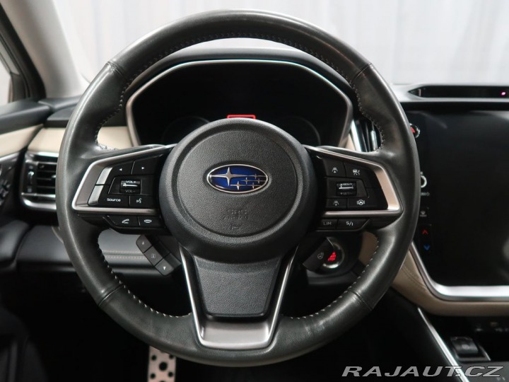 Subaru Outback 2,5i Touring,CZ,1.maj,4x4 1800