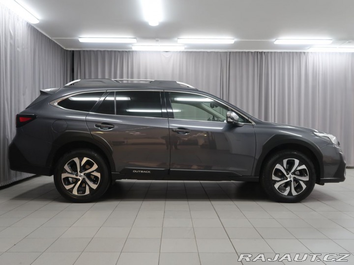 Subaru Outback 2,5i Touring,CZ,1.maj,4x4 1800