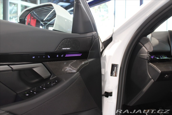 BMW 5 520d xDrive M Sport NezTo 2024