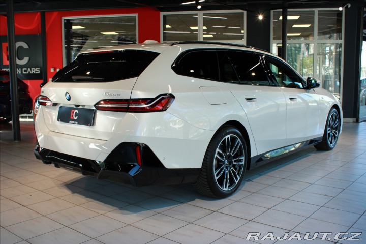 BMW 5 520d xDrive M Sport NezTo 2024