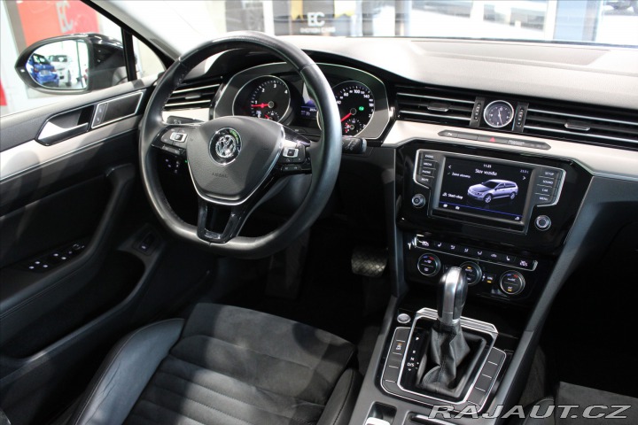 Volkswagen Passat 2.0 TDi Highline DSG ACC 2017