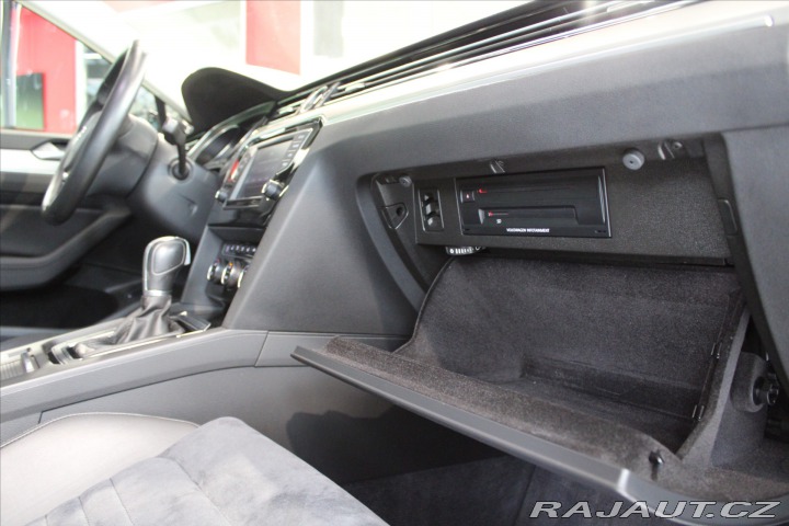 Volkswagen Passat 2.0 TDi Highline DSG ACC 2017