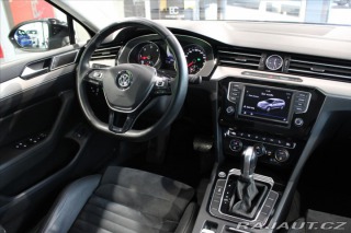 Volkswagen Passat 2.0 TDi Highline DSG ACC 2017