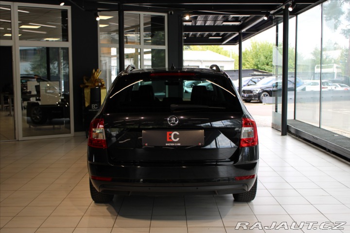 Škoda Octavia 1.6 TDi DSG Navi / Pano / 2019