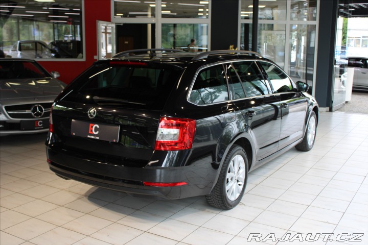 Škoda Octavia 1.6 TDi DSG Navi / Pano / 2019