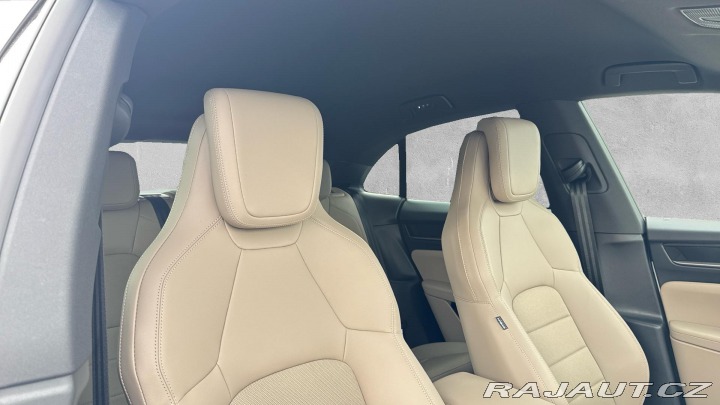 Porsche Macan 4 2025
