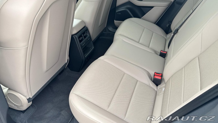 Porsche Macan 4 2025