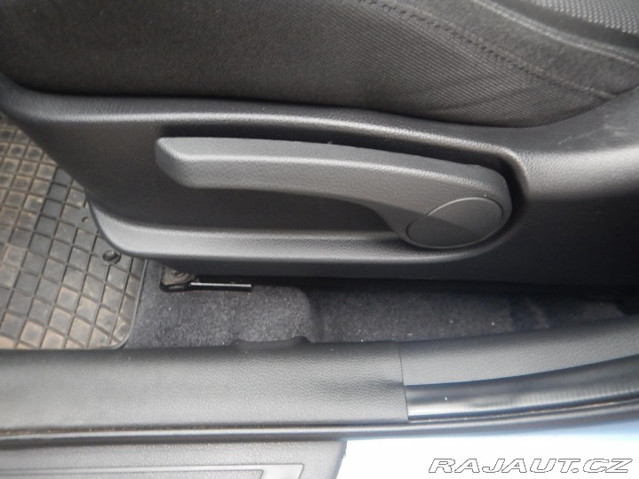 Hyundai i30 1.6i 16V, ČR, KLIMA 2013