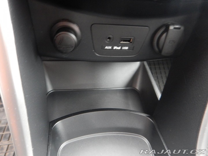 Hyundai i30 1.6i 16V, ČR, KLIMA 2013