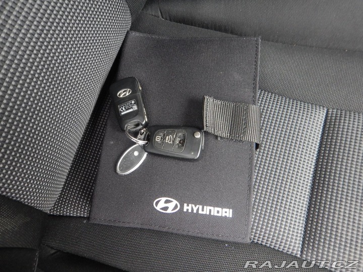 Hyundai i30 1.6i 16V, ČR, KLIMA 2013
