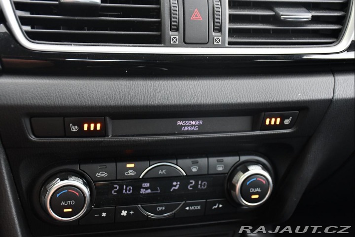 Mazda 3 2,0i Benzin ZADANO 2014