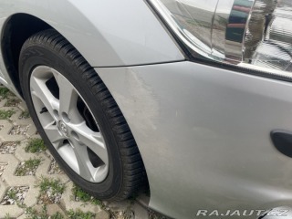 Toyota Auris E15 2011