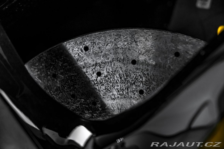 Ferrari Purosangue Rosso Fuoco 1800