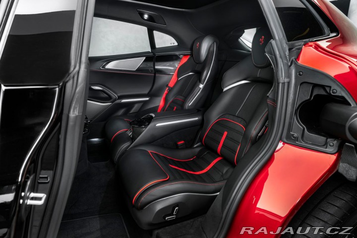 Ferrari Purosangue Rosso Fuoco 1800