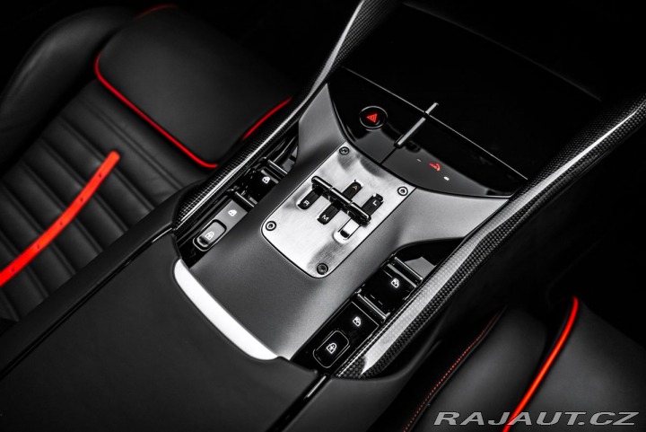 Ferrari Purosangue Rosso Fuoco 1800