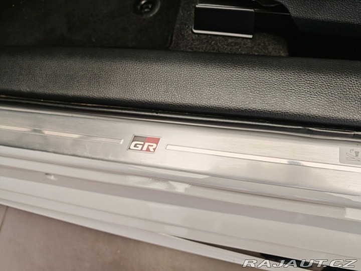 Toyota Corolla 2.0 Hybrid e-CVT GR Sport 2023