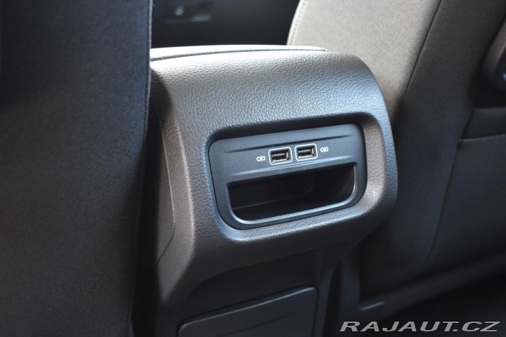Volkswagen Sharan 1.4TSI DSG*7.MÍST*DPH*ČR 2021