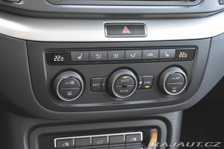 Volkswagen Sharan 1.4TSI DSG*7.MÍST*DPH*ČR 2021