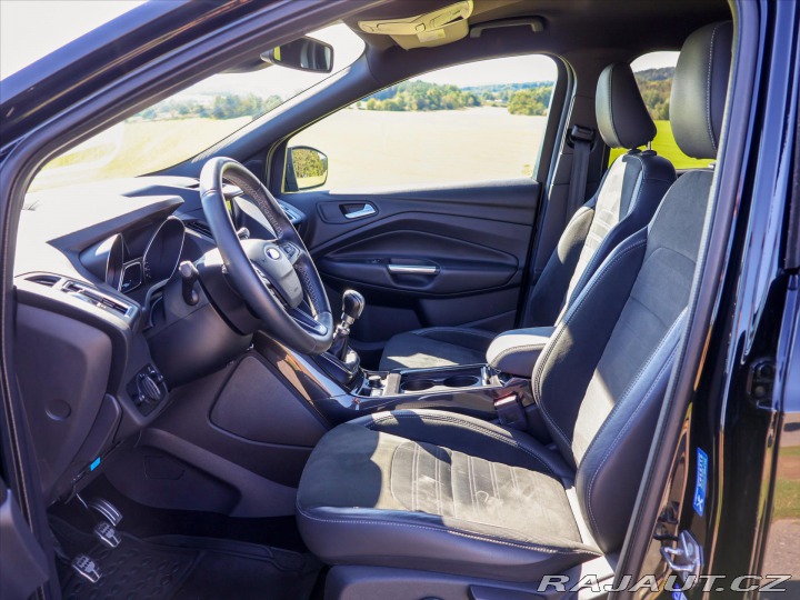 Ford Kuga 1,5 TDCI ST-Line Navi kůž 2017