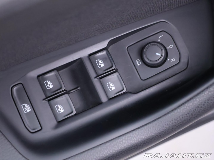 Volkswagen Passat 2,0 TDI DSG Business 1.Ma 2022