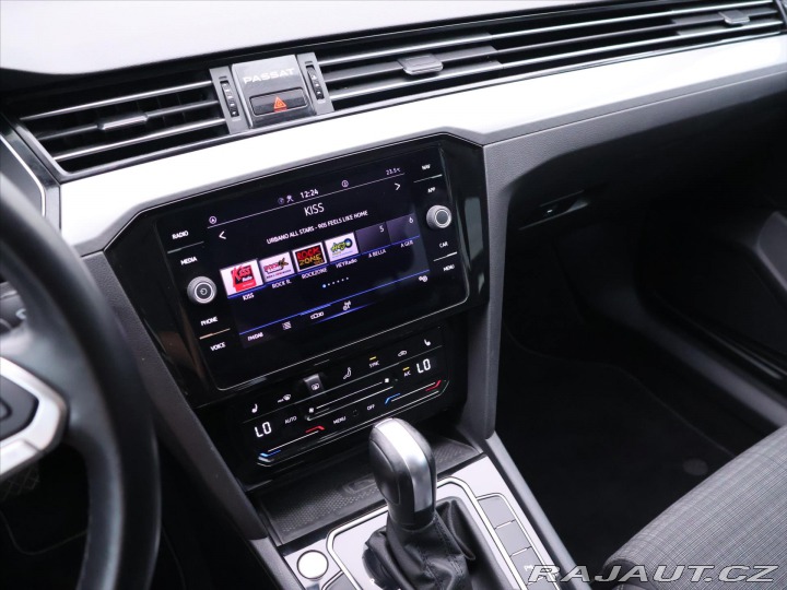 Volkswagen Passat 2,0 TDI DSG Business 1.Ma 2022