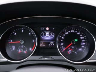Volkswagen Passat 2,0 TDI DSG Business 1.Ma 2022