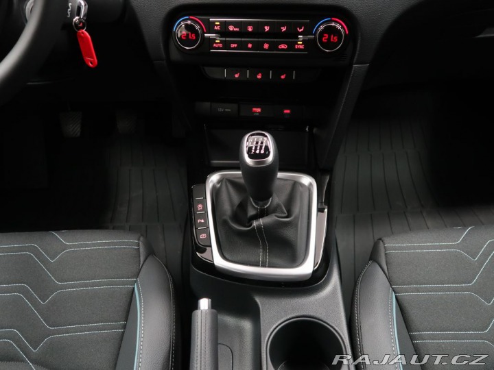 Kia Ceed EDICE 30 - K odběru IHNED 2025
