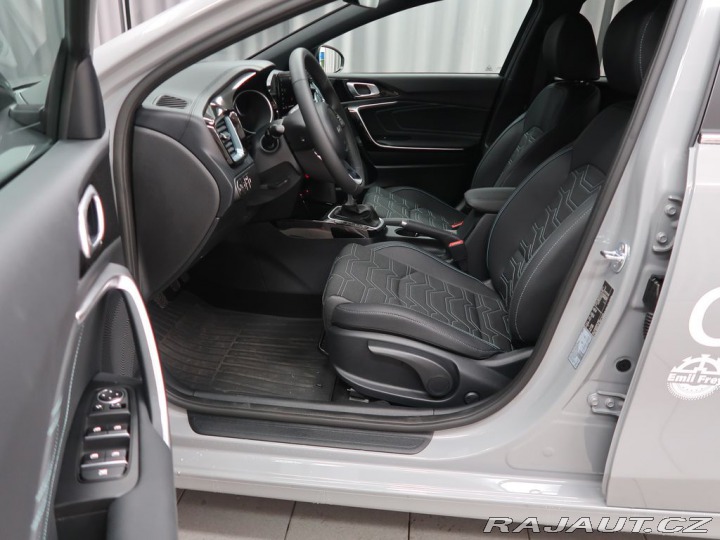 Kia Ceed EDICE 30 - K odběru IHNED 2025