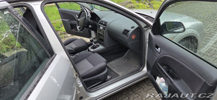 Ford Mondeo  2002