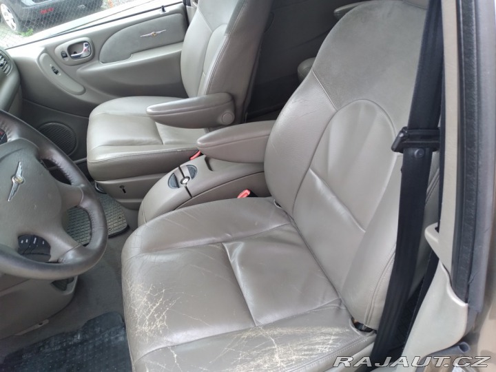 Chrysler Grand Voyager 2.8 CRD LIMITED AT,AC,ČR 2004