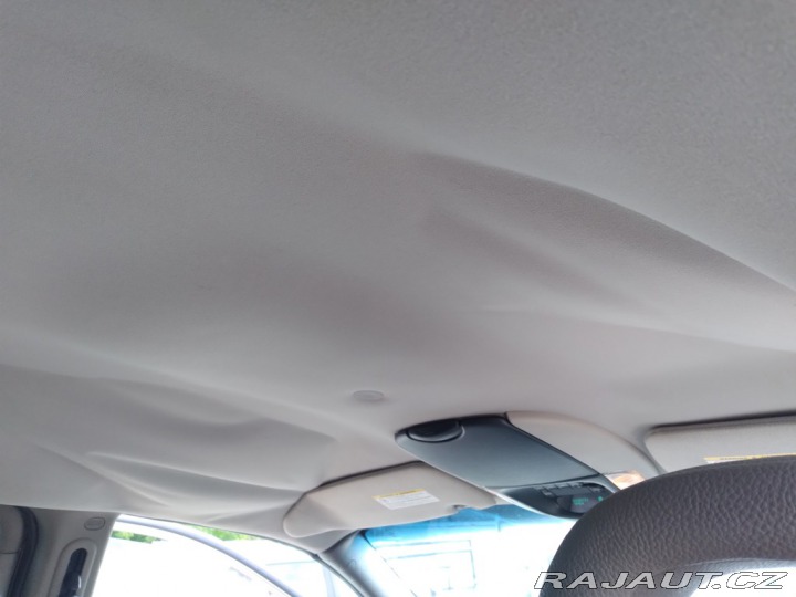 Chrysler Grand Voyager 2.8 CRD LIMITED AT,AC,ČR 2004