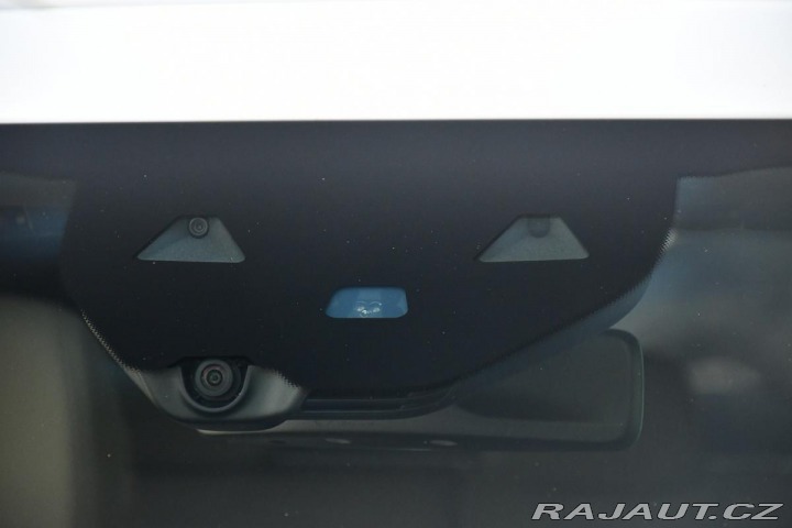 Mercedes-Benz EQC 400 4MATIC HUD ČR 2021