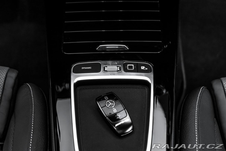 Mercedes-Benz CLA  2024