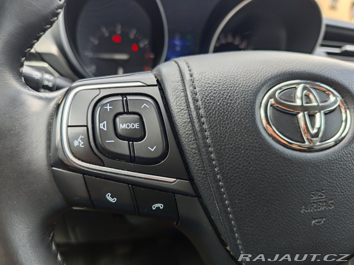 Toyota Avensis 1.8 VVT-i Executive Kamer 2015