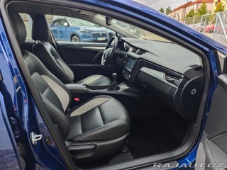 Toyota Avensis 1.8 VVT-i Executive Kamer 2015