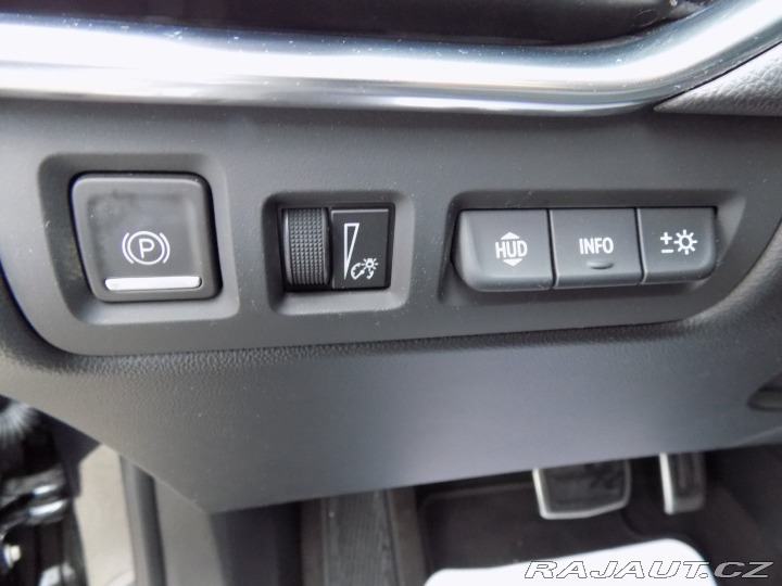 Cadillac Ostatní modely XT4 2.0i/AWD/Full-Led/NAVI/ 2022