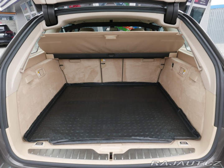 BMW 5 525d xDrive 4x4 Automat Č 2012
