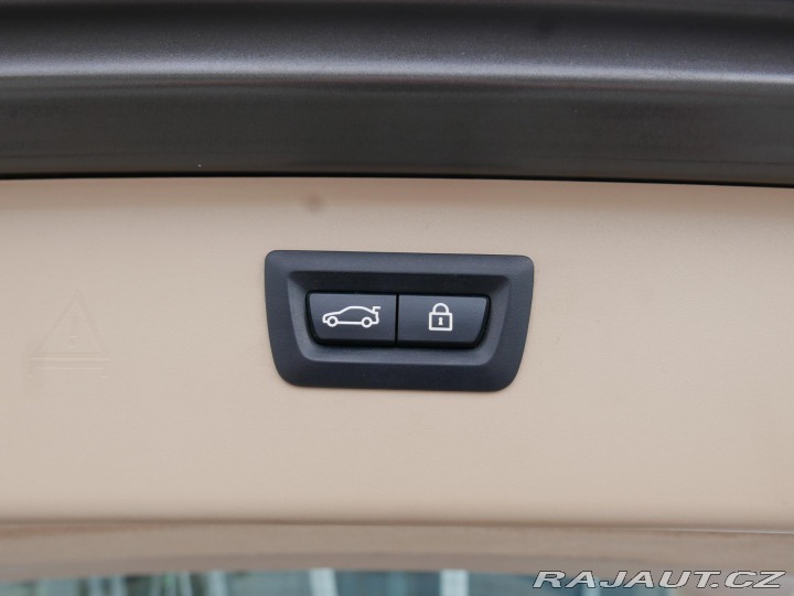 BMW 5 525d xDrive 4x4 Automat Č 2012