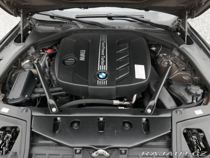 BMW 5 525d xDrive 4x4 Automat Č 2012