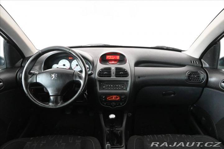 Peugeot 206 1,6 i 16V 80kW TAŽNÉ 2003