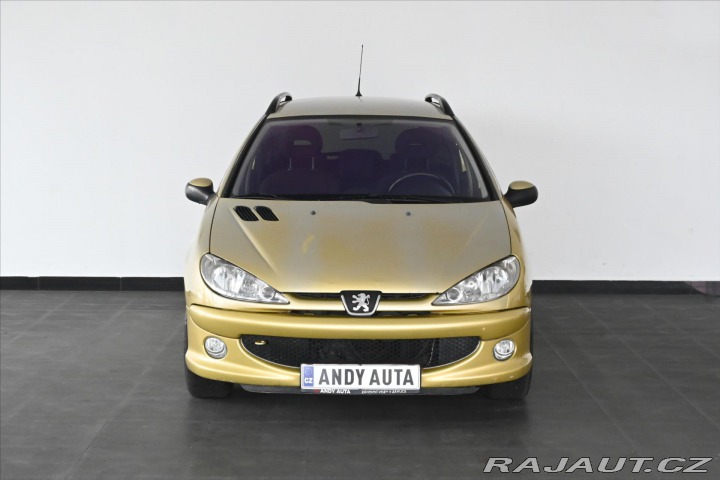 Peugeot 206 1,6 i 16V 80kW TAŽNÉ 2003