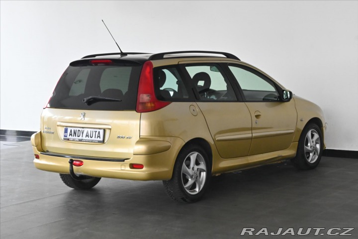 Peugeot 206 1,6 i 16V 80kW TAŽNÉ 2003