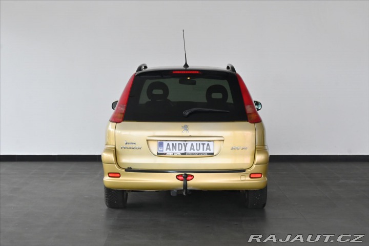 Peugeot 206 1,6 i 16V 80kW TAŽNÉ 2003