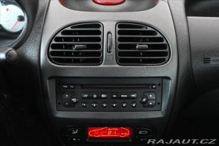 Peugeot 206 1,6 i 16V 80kW TAŽNÉ 2003