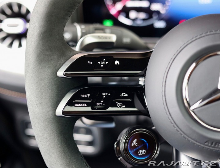 Mercedes-Benz G G63 AMG 4-Matic | Faceli 2024