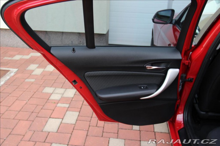 BMW 1 1,6 116i Turbo 136PS  A/T 2011