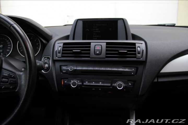 BMW 1 1,6 116i Turbo 136PS  A/T 2011